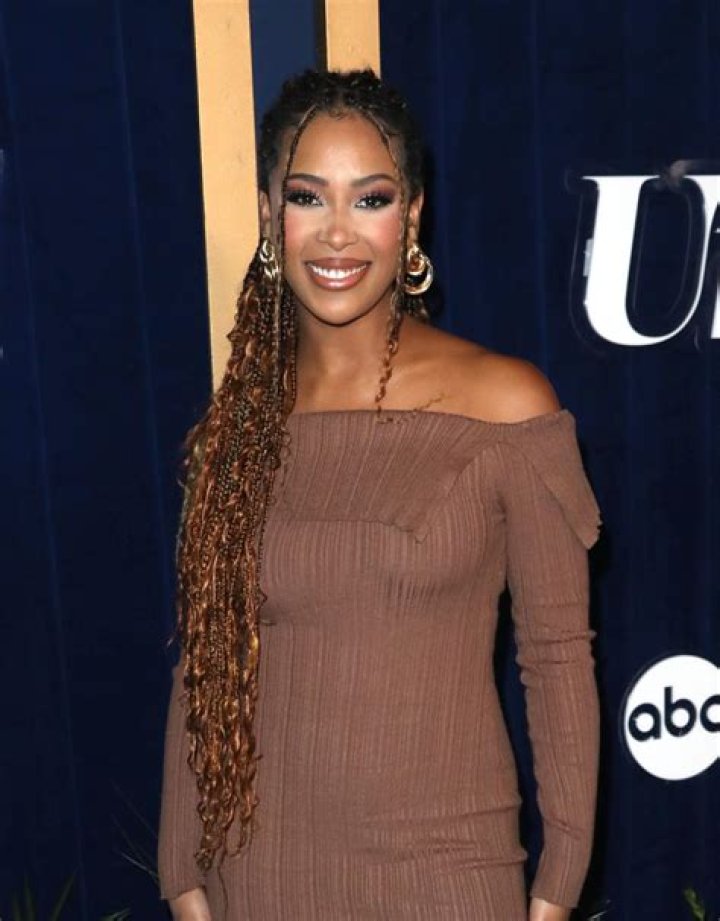 Skye Townsend Bio (Wiki) 