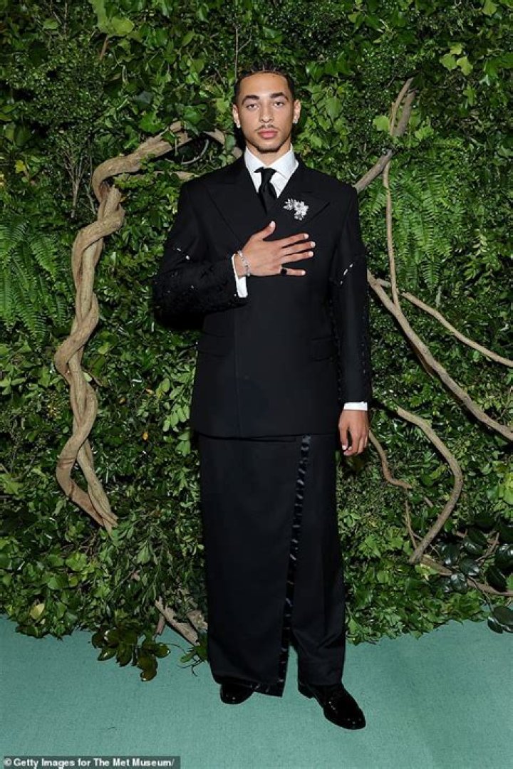 Solange Knowles in Gucci & Irisvan Herpen at the Grammys: gorgeous?