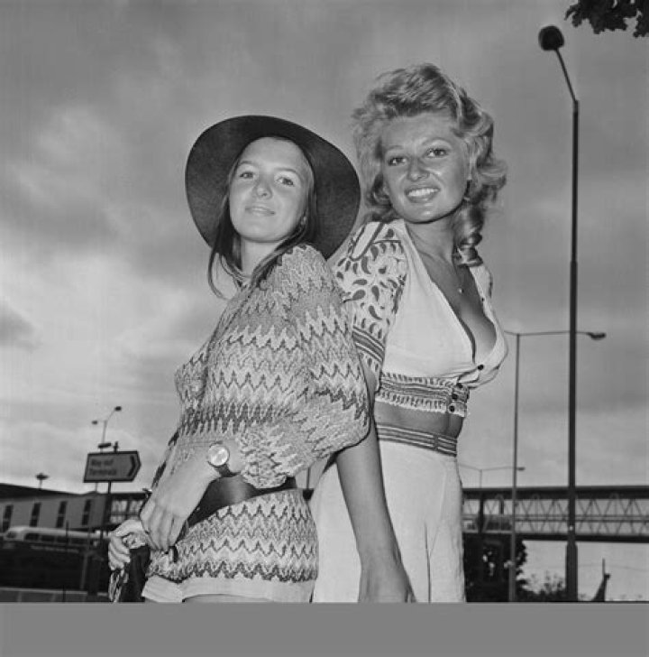 Stephanie Beacham Net Worth - Wiki, Age, Weight and Height, Relationships, Family, and More