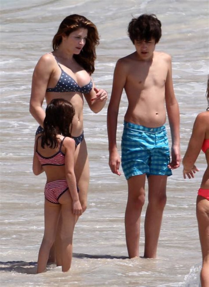 Stephanie Seymour’s son manages to avoid feeling up his mom, for a change