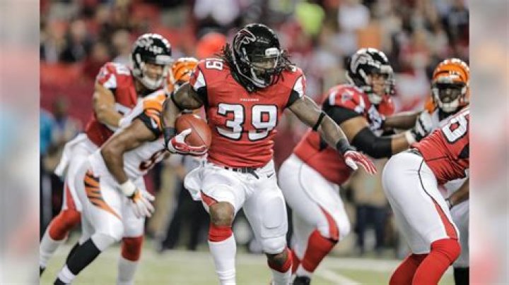 Steven Jackson (NFL) Net Worth - Wiki, Age, Weight and Height, Relationships, Family, and More