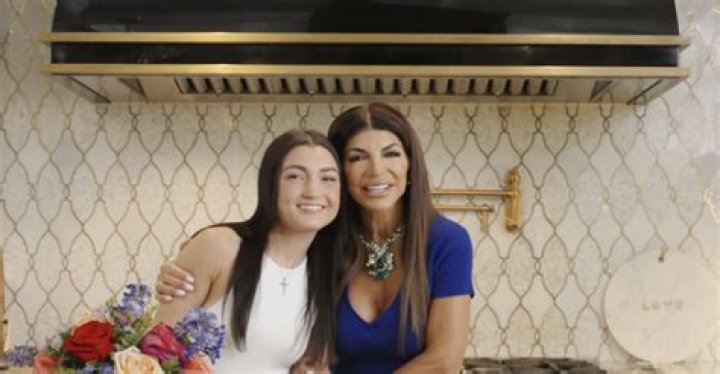 Teresa Giudice Shares Sweet Message For Her Two Youngest Daughters