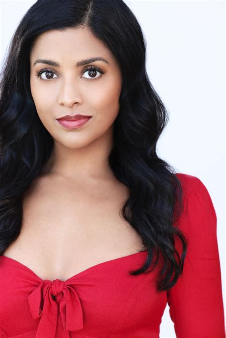 Tiya Sircar Wiki: Married, Husband, Boyfriend, Dating, Family, Net Worth
