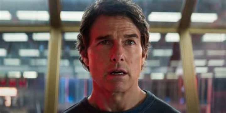 Tom Cruise ‘has fallen in love with everything about the UK,’ ‘he can be himself’