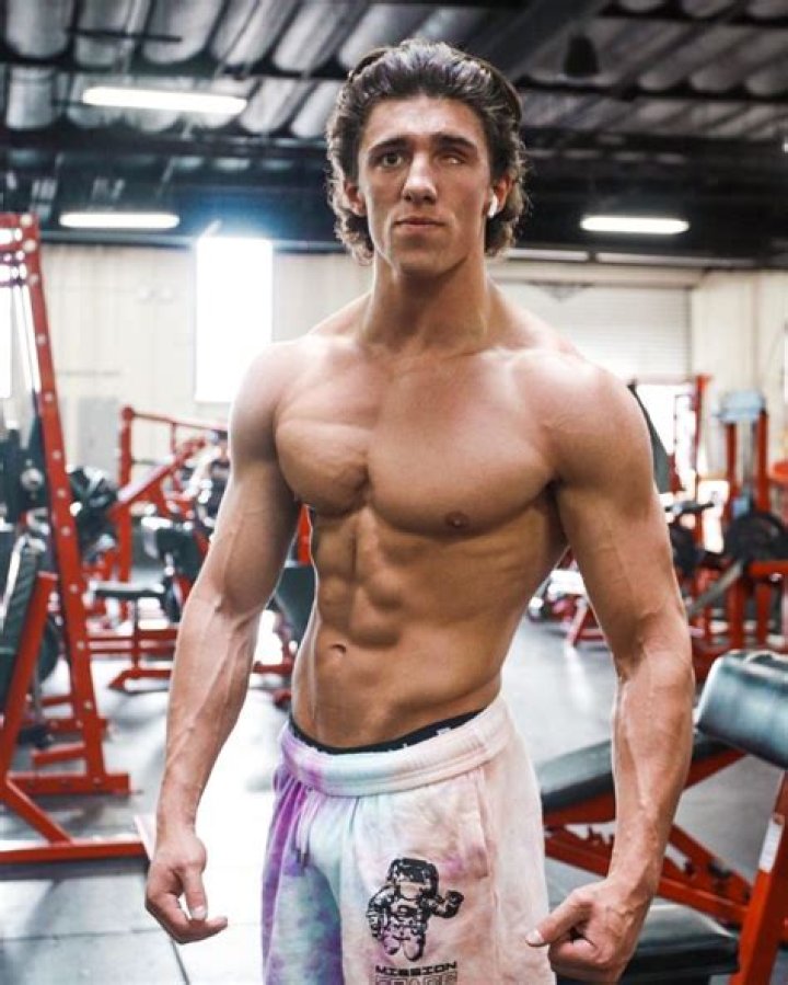 Valerie Jarrett Bio (Wiki) 