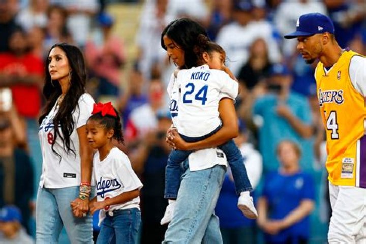 Vanessa Bryant isn’t mad at Kobe for partying w/ ladies, she’s mad he got papped