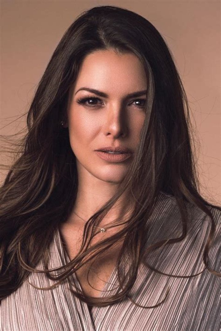 Veronica Schneider Bio (Wiki) 