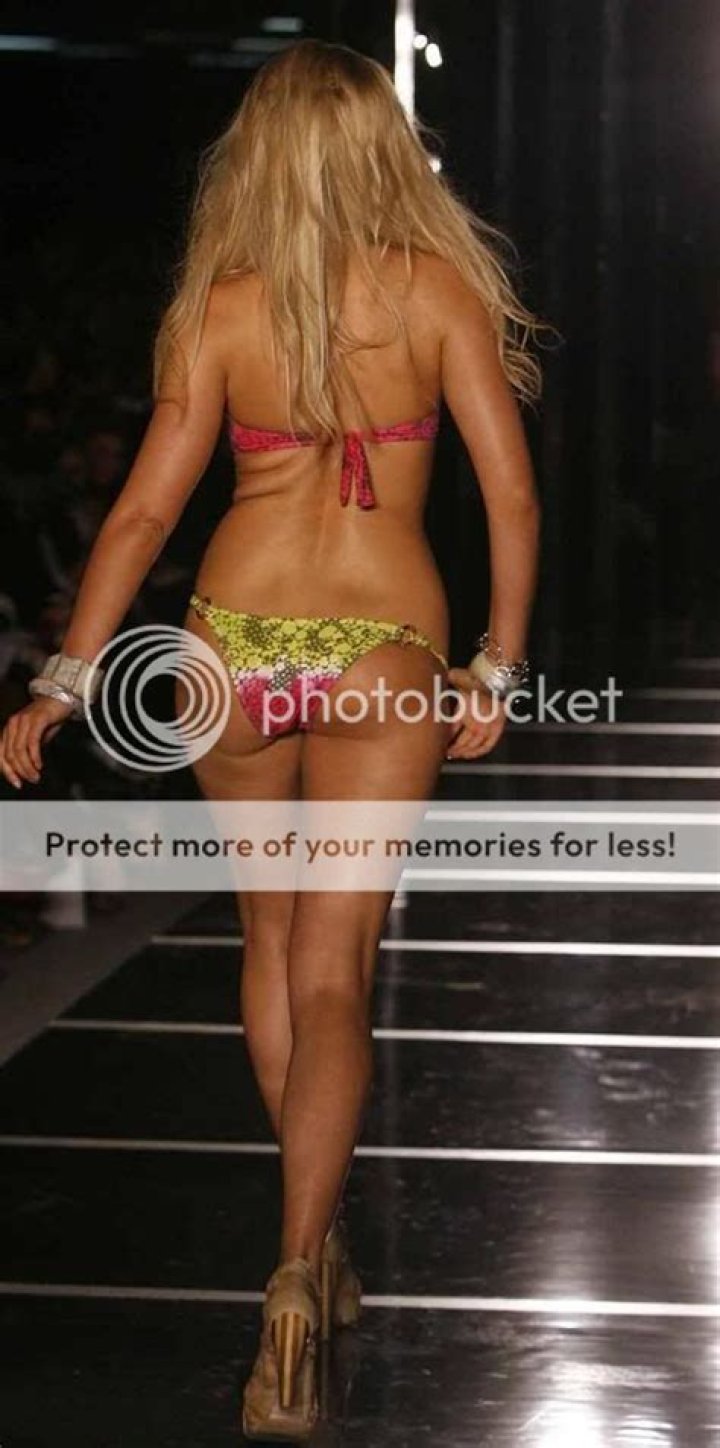 Victoria’s Secret model Karolina Kurkova called fat on the runway