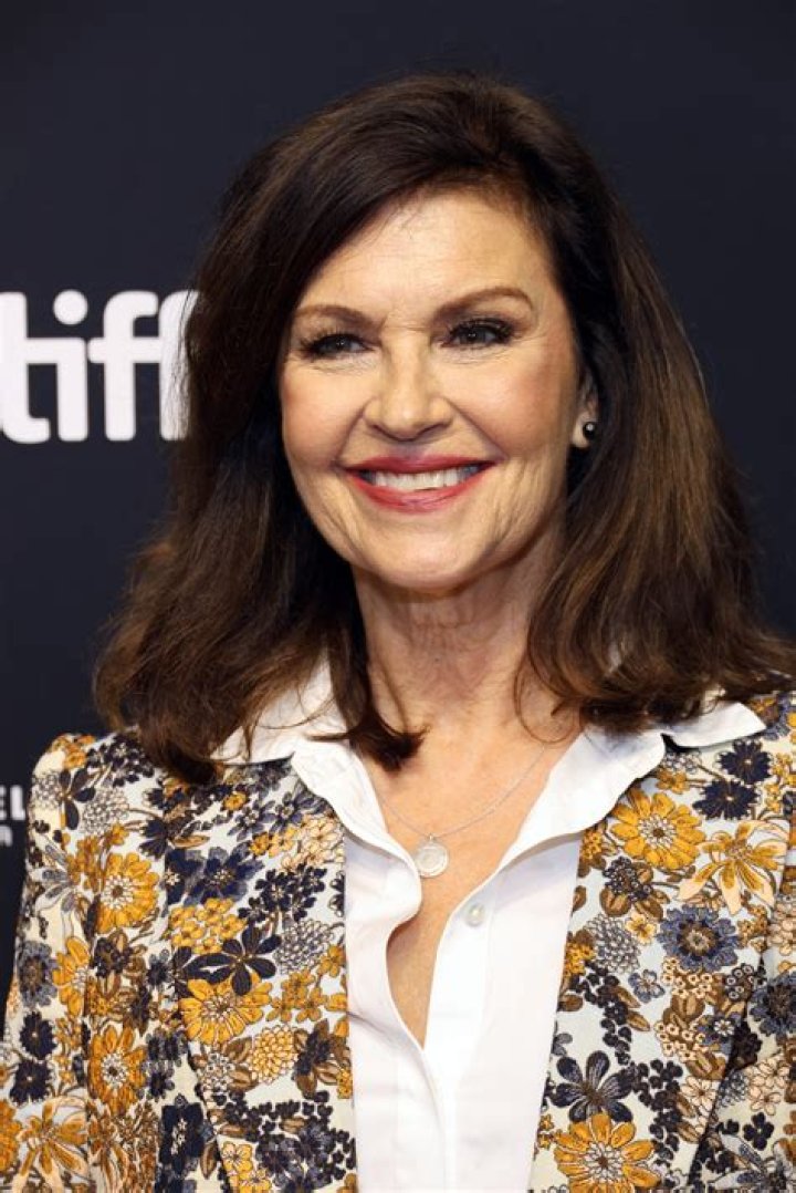 Wendy Crewson Net Worth - Wiki, Age, Weight and Height, Relationships, Family, and More