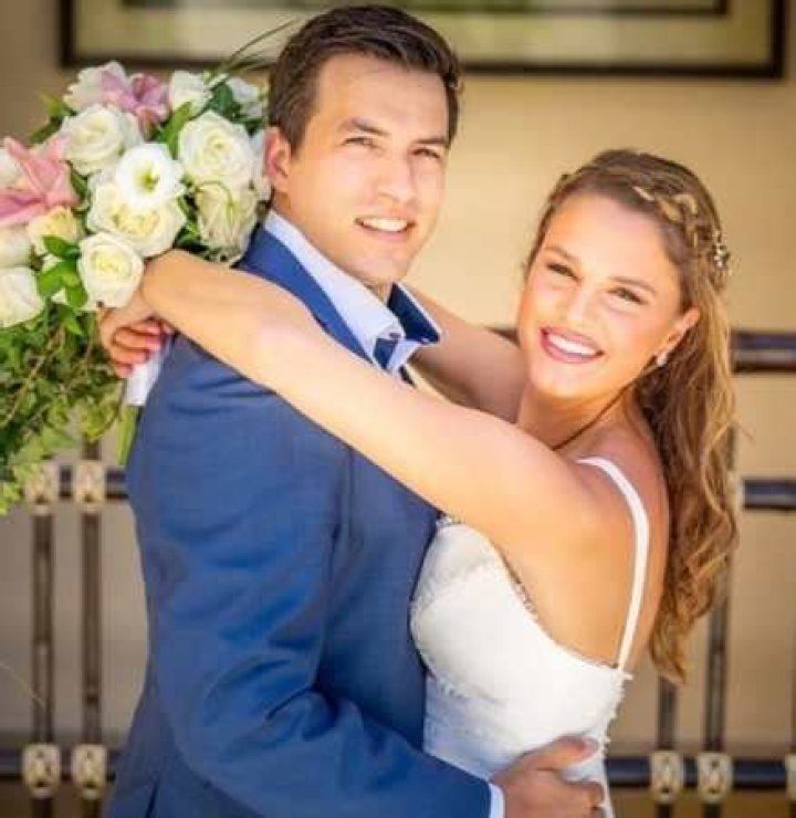 Who is Alicia Lewis Married To? The Secrets Behind Her Beautiful Married Life