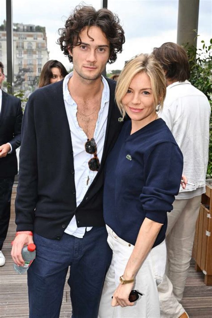 Who is Oli Green? More About Sienna Miller’s Boyfriend!