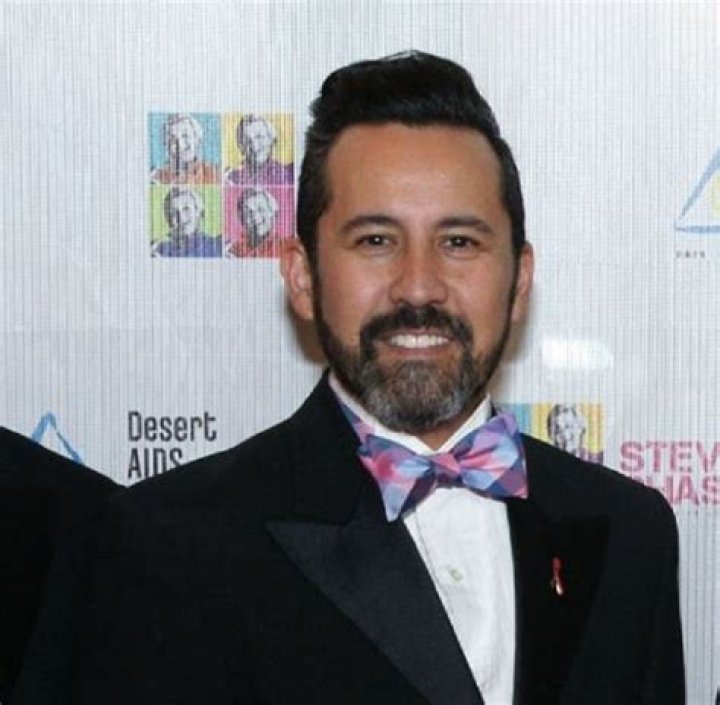 Wil Tabares is married to an actor Danny Pintauro since 2014.
