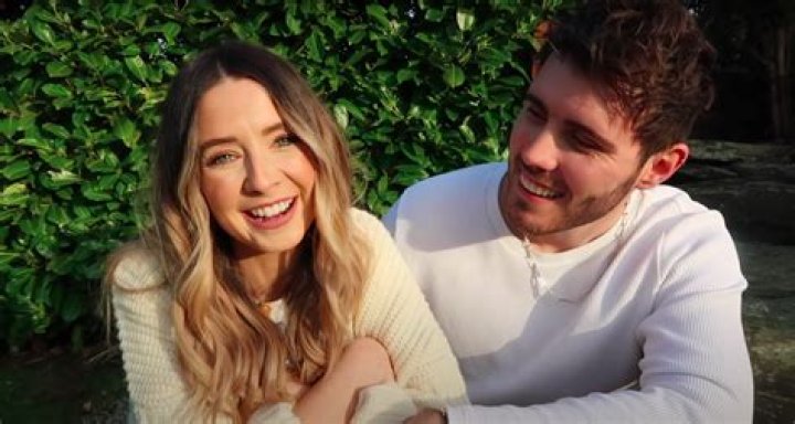 Zoe Sugg and Alfie Deyes’ baby girl on the way! Are the YouTuber couples getting married?