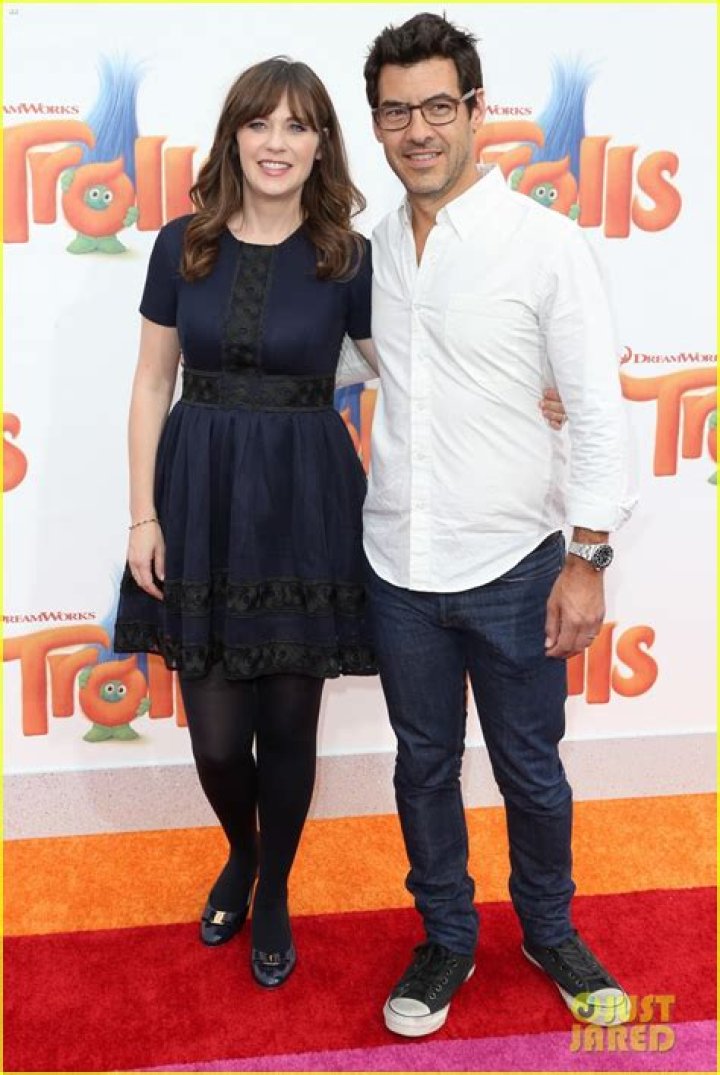 Zooey Deschanel is pregnant… after years of saying she didn’t want kids